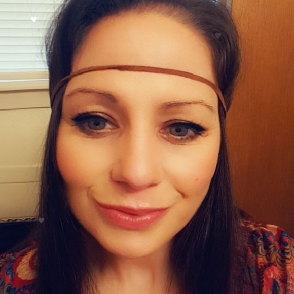 Meet your Posher, Amber - Picture 4 of 10